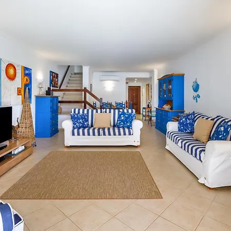 Falesia Sunshine By The Portuguese Butler Villa *