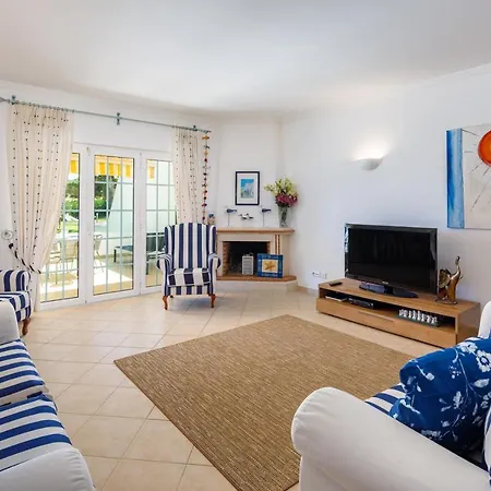 Falesia Sunshine By The Portuguese Butler Villa