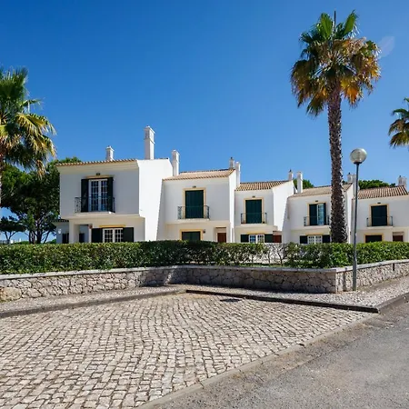 Falesia Sunshine By The Portuguese Butler Villa *